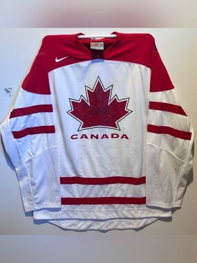 Nike Team Canada men’s Hockey Jersey sz Medium